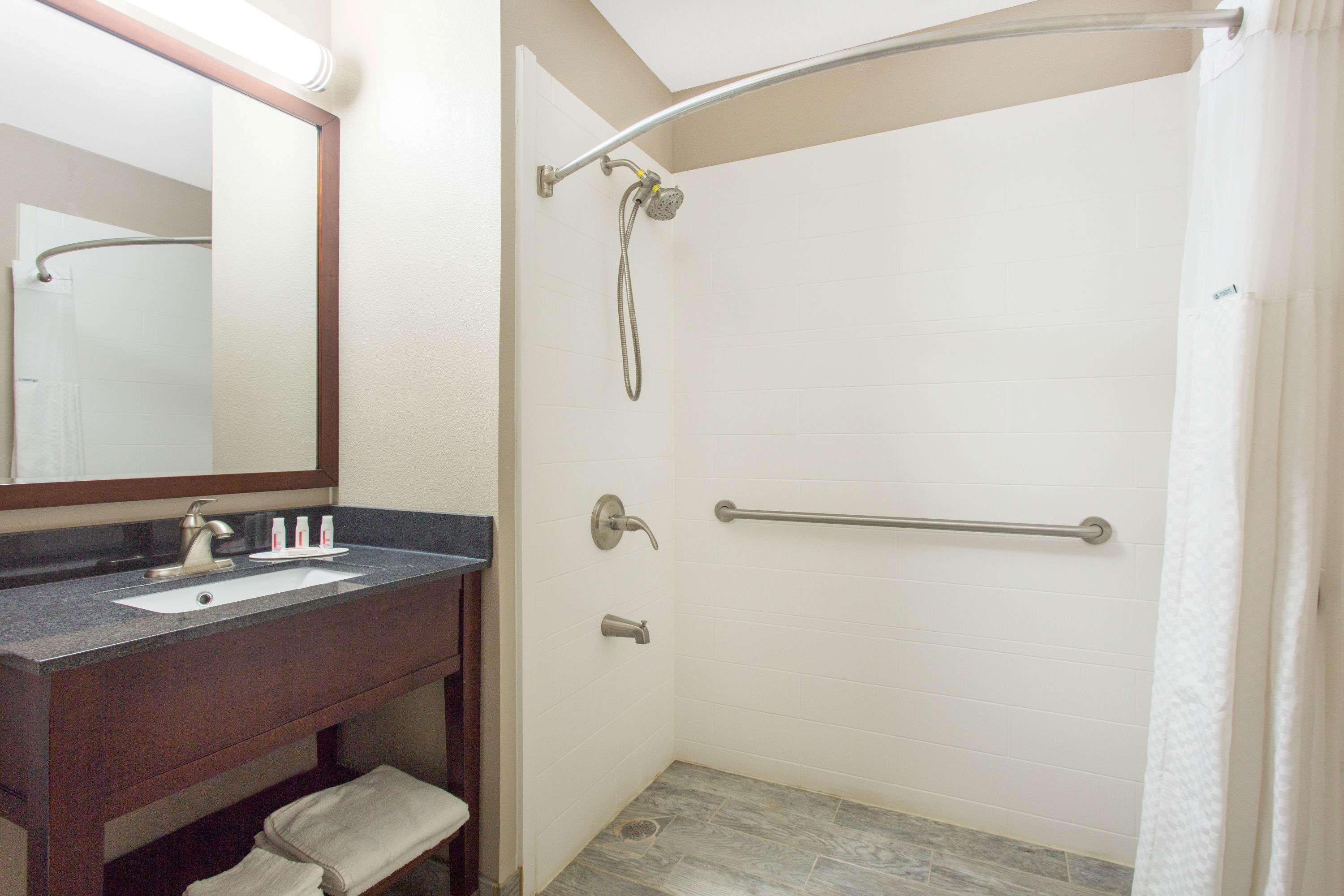Super 8 By Wyndham Columbus Airport Hotel Ngoại thất bức ảnh
