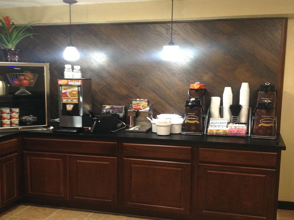 Super 8 By Wyndham Columbus Airport Hotel Ngoại thất bức ảnh