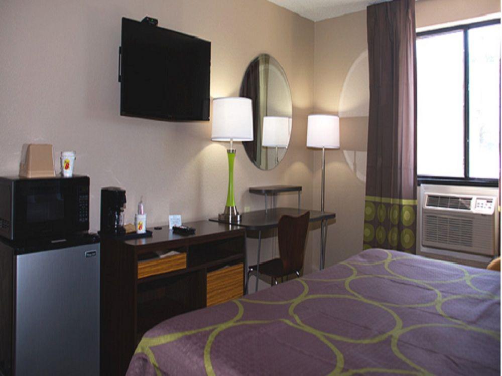 Super 8 By Wyndham Columbus Airport Hotel Ngoại thất bức ảnh